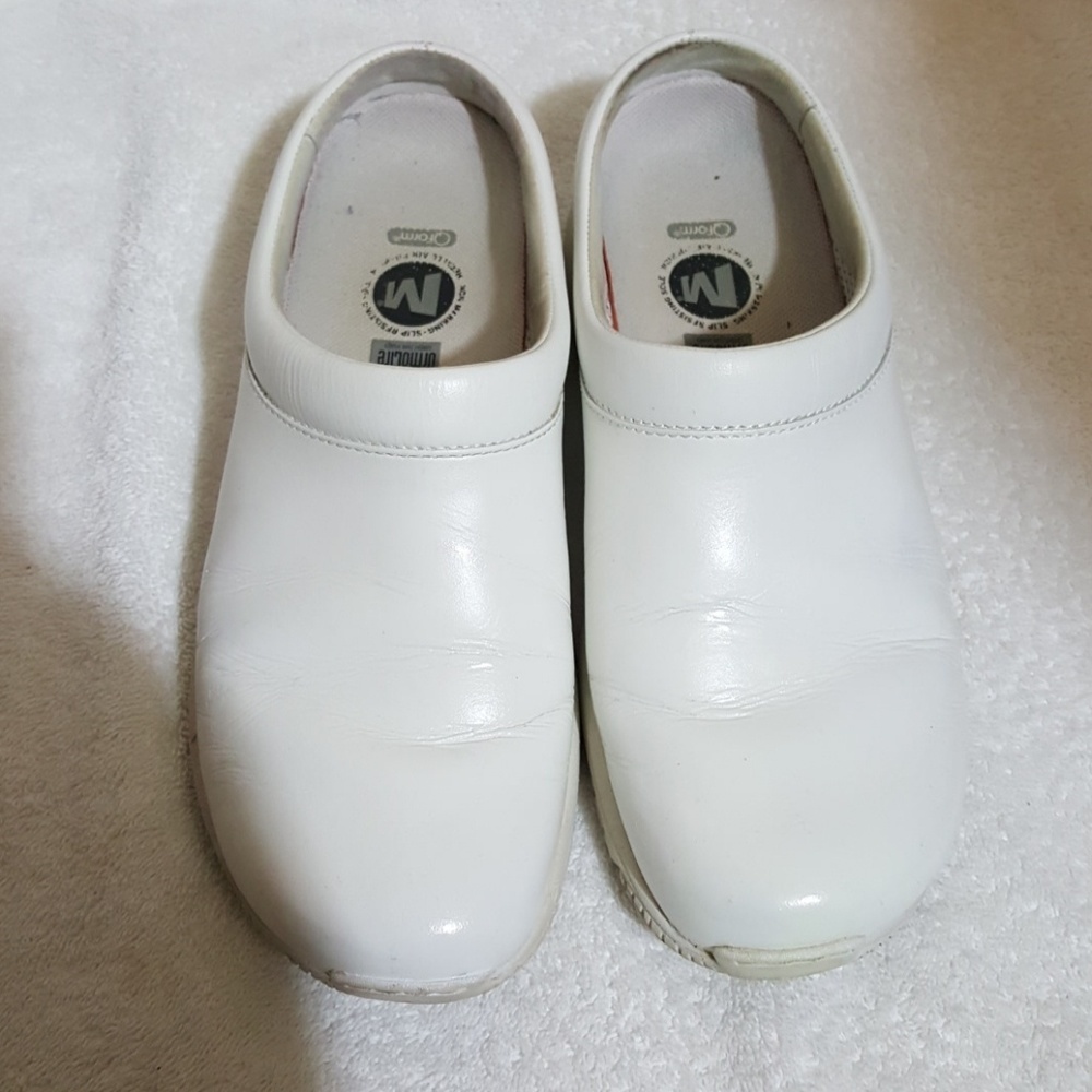 Women Merrell  Ortholite Q form slip on shoes 7.5